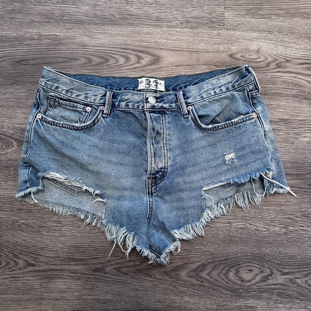Thirty-One Classic Blue Frayed Jean Shorts